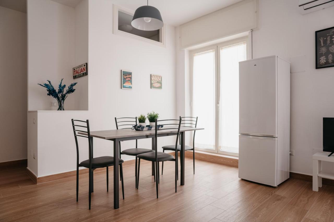شقة Brombeis Aurea By Casanapoletana - Town Center نابولي المظهر الخارجي الصورة