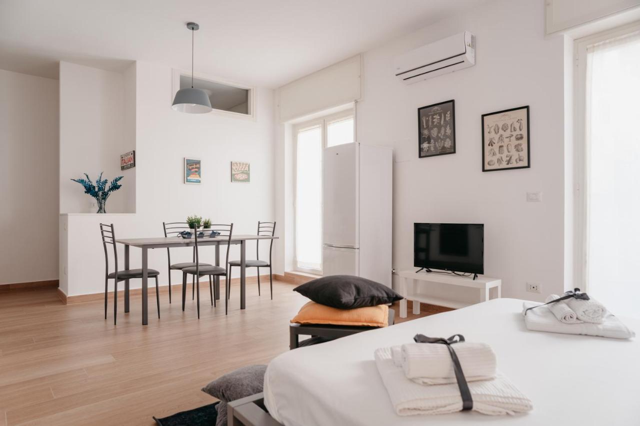 شقة Brombeis Aurea By Casanapoletana - Town Center نابولي المظهر الخارجي الصورة
