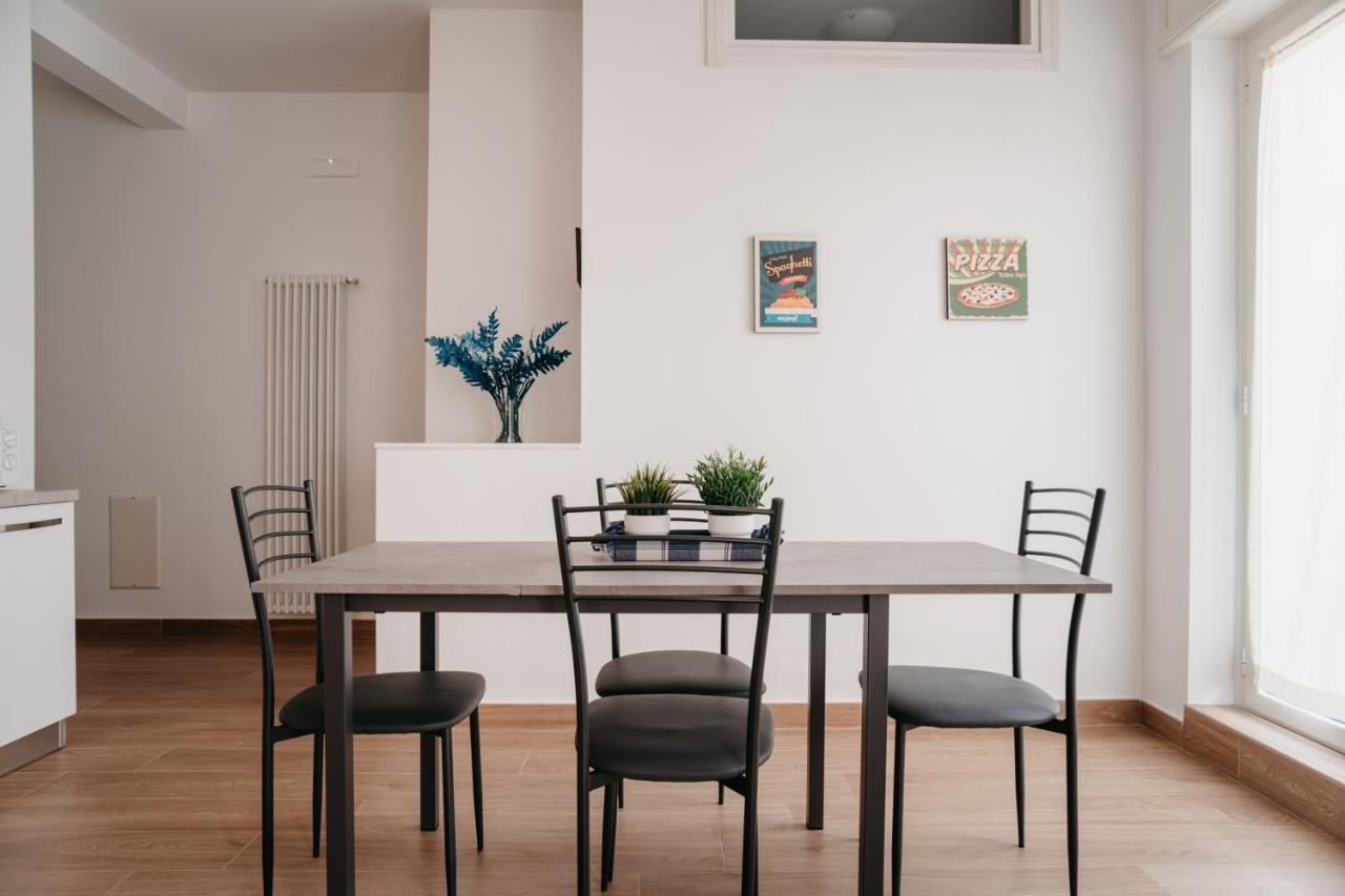 شقة Brombeis Aurea By Casanapoletana - Town Center نابولي المظهر الخارجي الصورة
